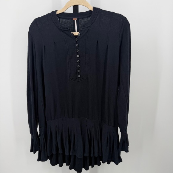 Free People Tops - Free People Size XS Black Long Sleeve Button Up Peasant Tunic Top Ruffle Hem